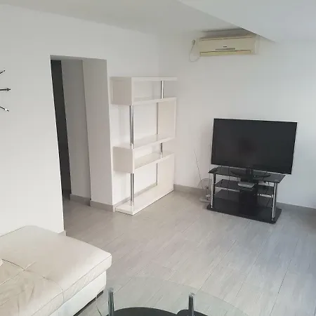 Zorić Apartments&rooms *